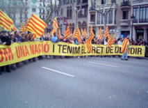 VISCA CATALUNYA LLIURE ! VIVE LA CATALOGNE LIBRE ! VISCA CATALUNYA LLIURE ! VIVE LA CATALOGNE LIBRE !